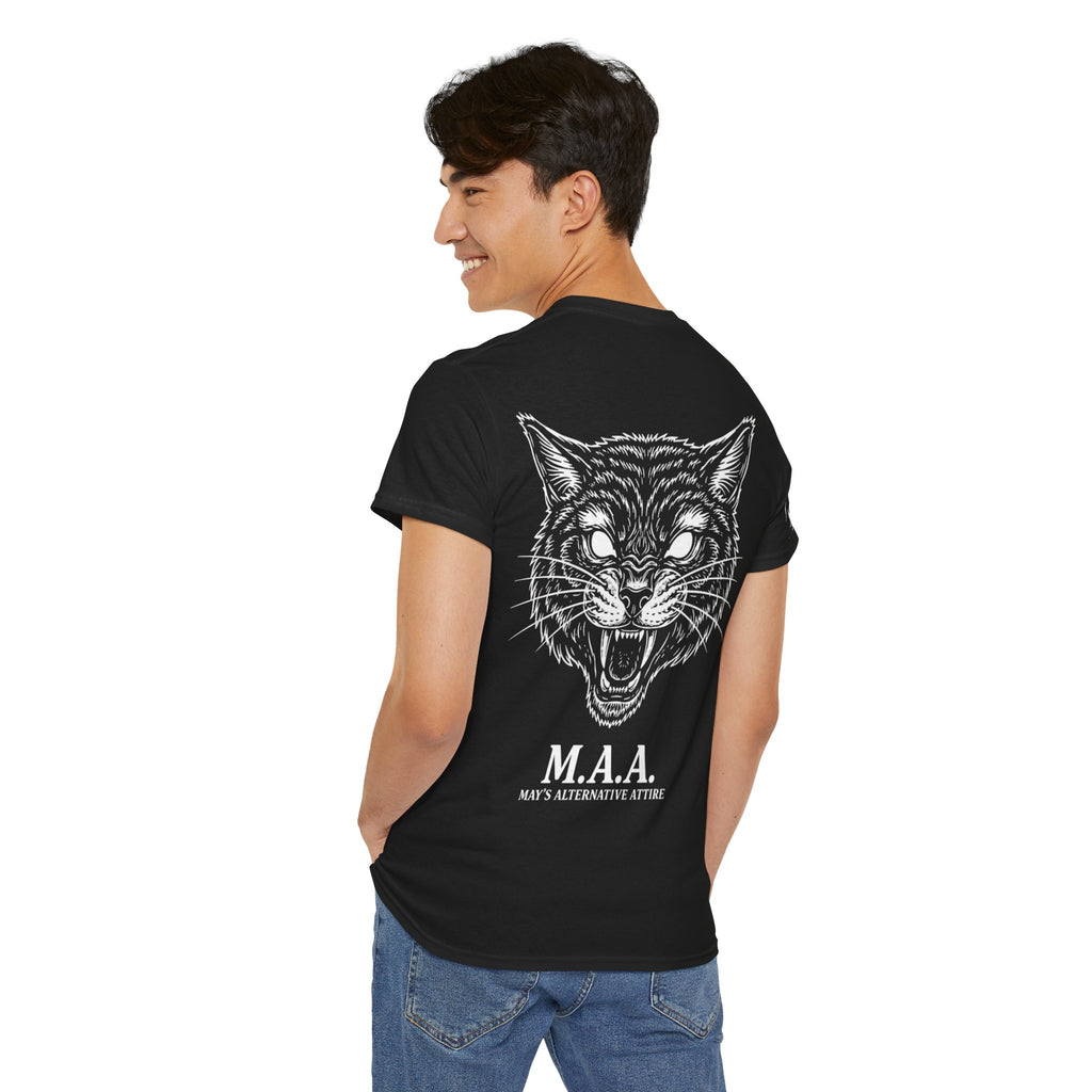 Cat KnowS Tee — ‘The Cat Knows’ Graphic T-Shirt with Mystic Cat & Roaring Back Print