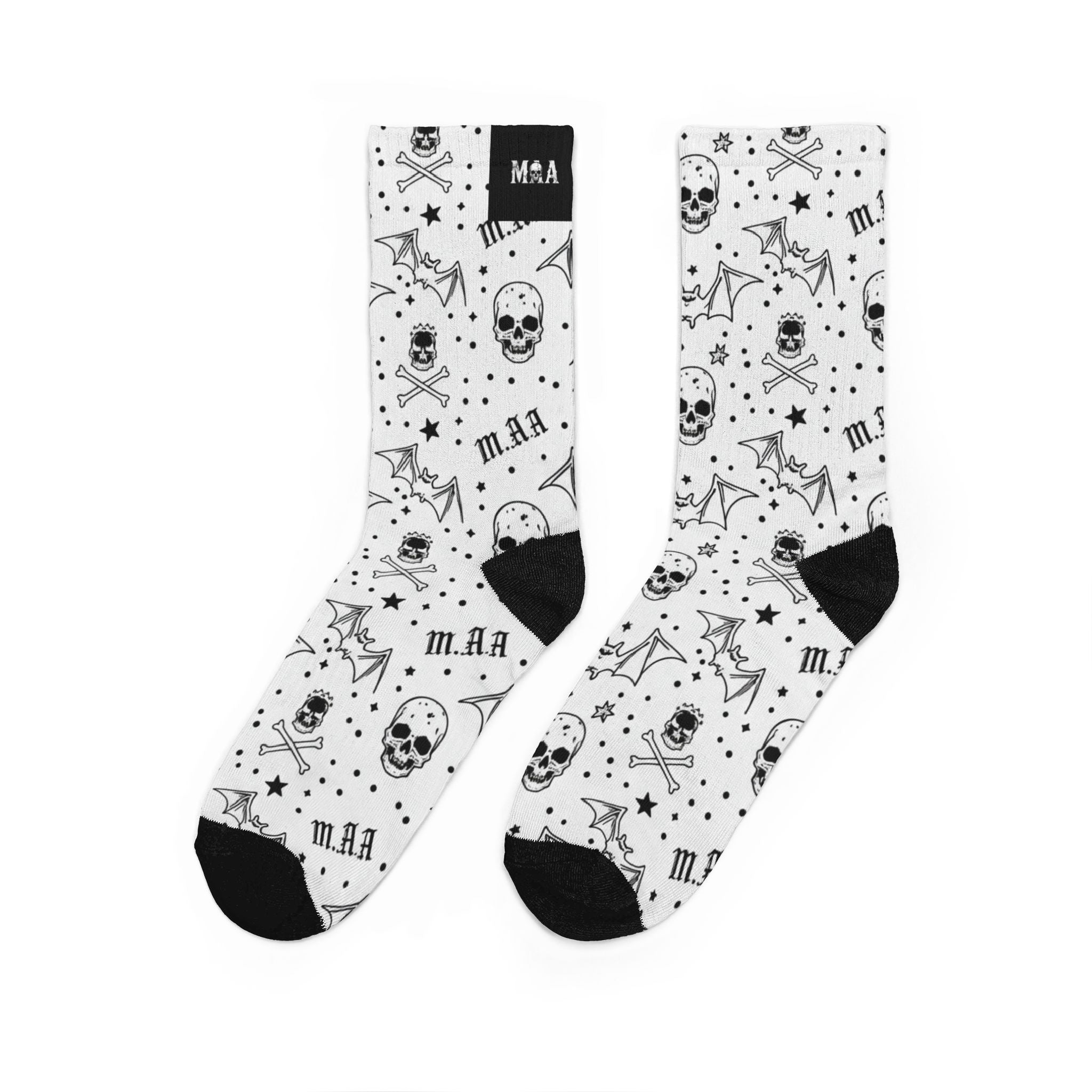 Skull & Bats Crew Socks — Gothic Skull Pattern Padded Crew Socks