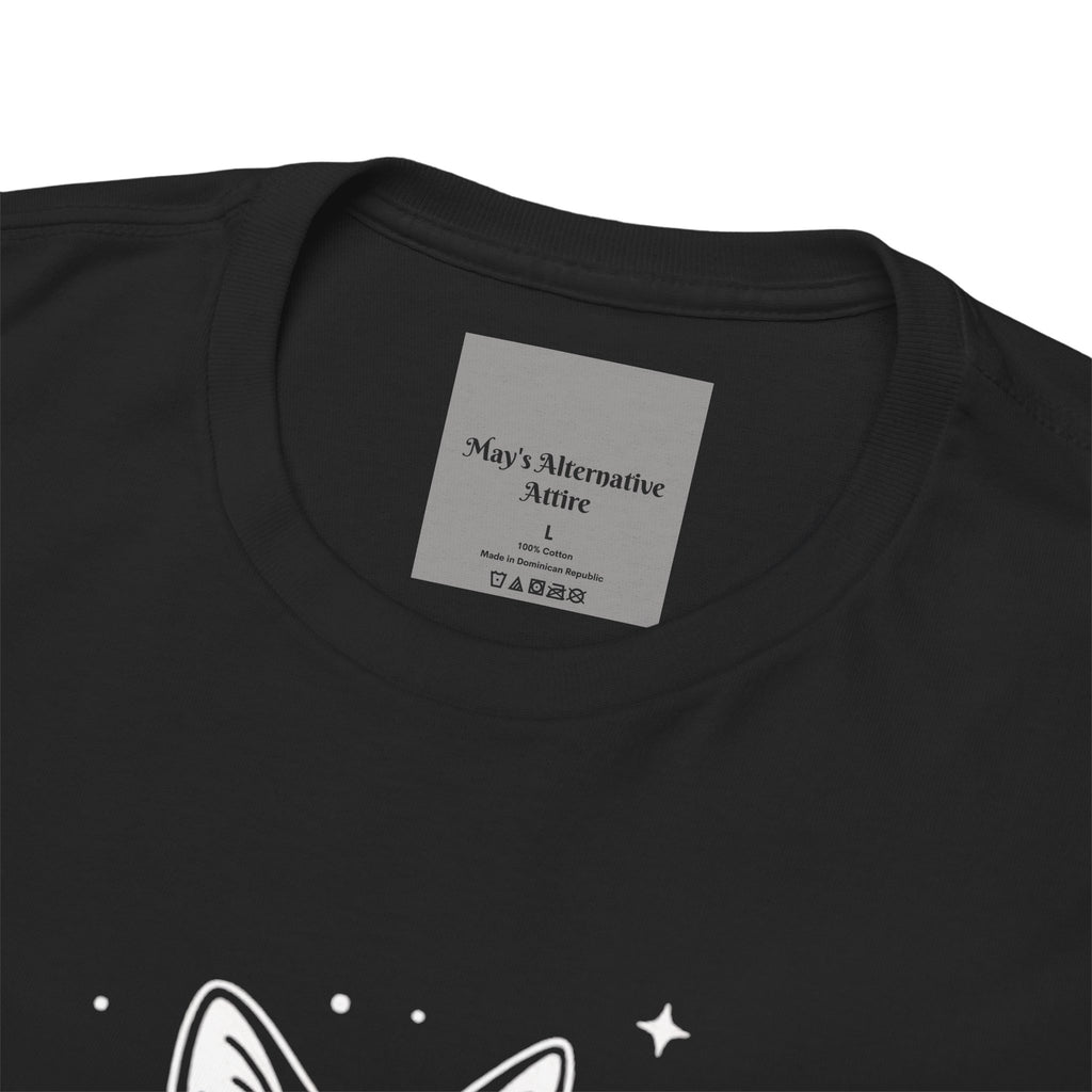 Cat KnowS Tee — ‘The Cat Knows’ Graphic T-Shirt with Mystic Cat & Roaring Back Print